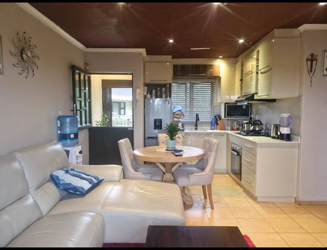 2 BEDROOM TOWNHOUSE FOR SALE IN BELLAIR